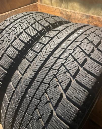 Bridgestone Blizzak VRX 235/50 R17