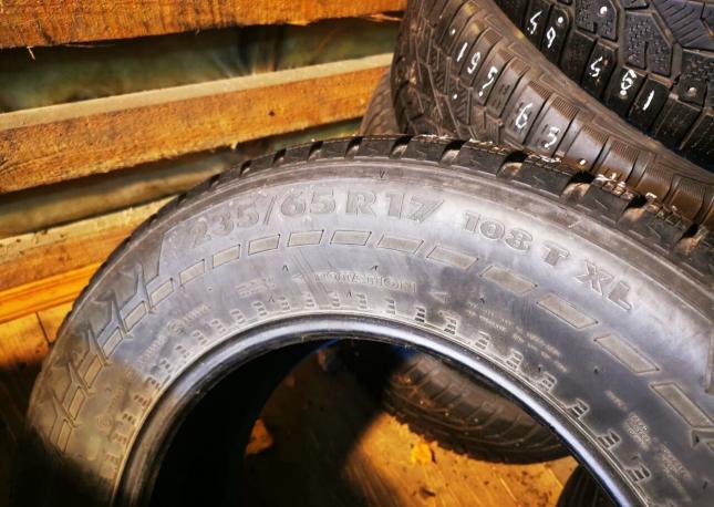 Nokian Tyres Hakkapeliitta 7 SUV 235/65 R17