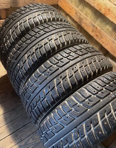 Kumho I&#39;Zen KW22 215/60 R16