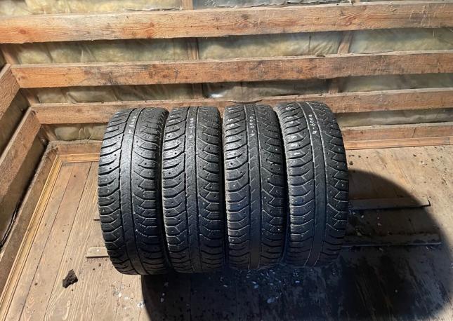 Bridgestone Ice Cruiser 7000S 185/65 R15