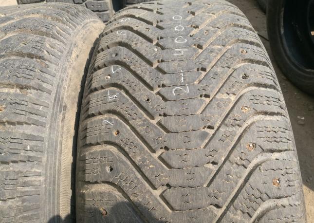 Goodyear UltraGrip 500 225/65 R17