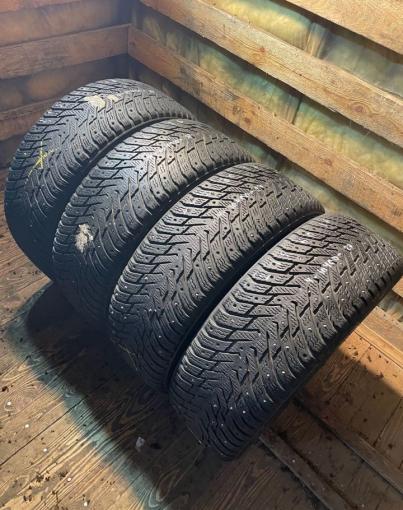 Nokian Tyres Hakkapeliitta 8 215/60 R16