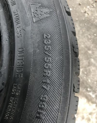 Kumho I&#39;Zen RV Stud KC16 235/55 R17