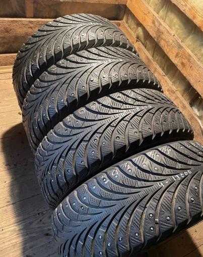 Goodyear UltraGrip Extreme 205/55 R16