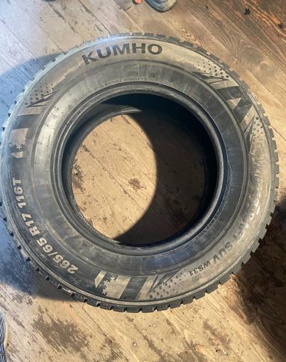 Kumho WinterCraft Ice WI31 265/65 R17