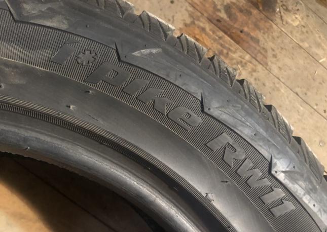 Hankook I&#39;Pike RW11 235/60 R18