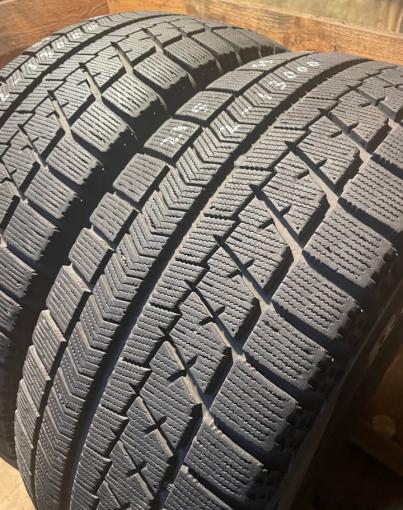 Bridgestone Blizzak VRX 215/55 R17