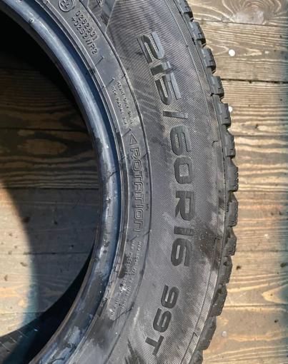 Nokian Tyres Hakkapeliitta 8 215/60 R16