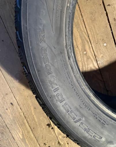 Nokian Tyres Hakkapeliitta R2 235/55 R17