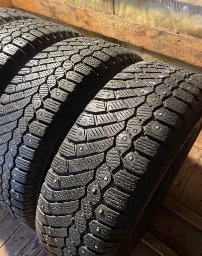 Continental ContiIceContact 4x4 215/70 R16