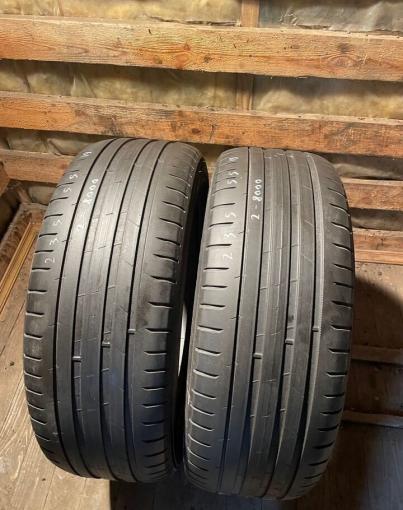 Nokian Tyres Hakka Black 2 SUV 235/55 R19