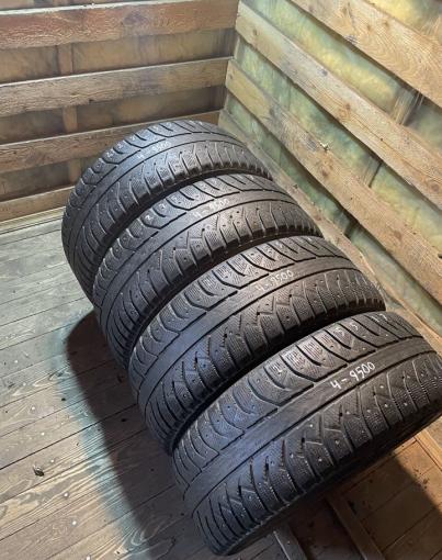 Bridgestone Ice Cruiser 7000 225/55 R17