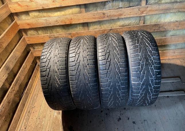 Nokian Tyres Hakkapeliitta 7 SUV 235/65 R17