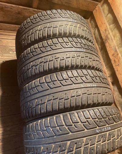 Kumho I&#39;Zen KW22 225/55 R17