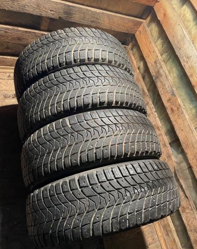 Michelin X-Ice North 3 215/60 R16