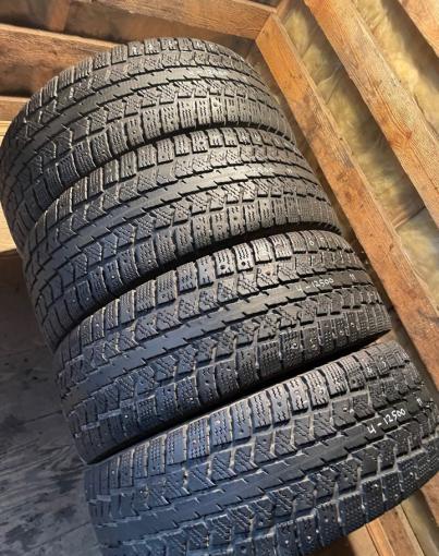 Viatti Vettore Inverno V-524 235/65 R16C