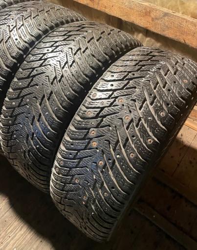 Nokian Tyres Hakkapeliitta 8 215/55 R17