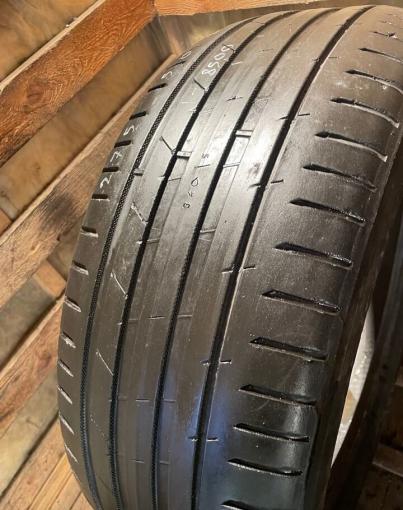 Nokian Tyres Hakka Black 2 SUV 275/50 R22