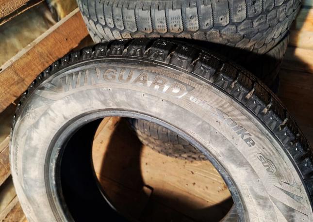 Roadstone Winguard WinSpike 235/65 R17