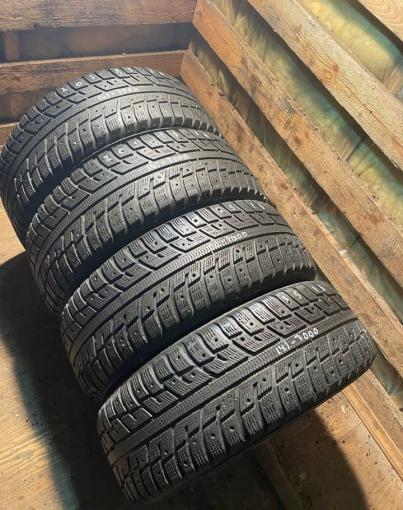 Kumho I&#39;Zen KW22 205/55 R16