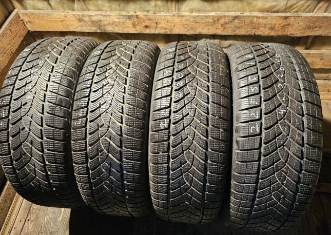 Goodyear UltraGrip Ice SUV 225/55 R18