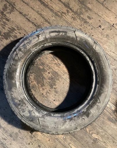 Kumho I&#39;Zen KW31 205/60 R16