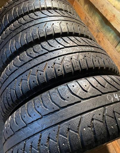 Bridgestone Ice Cruiser 7000 235/65 R17