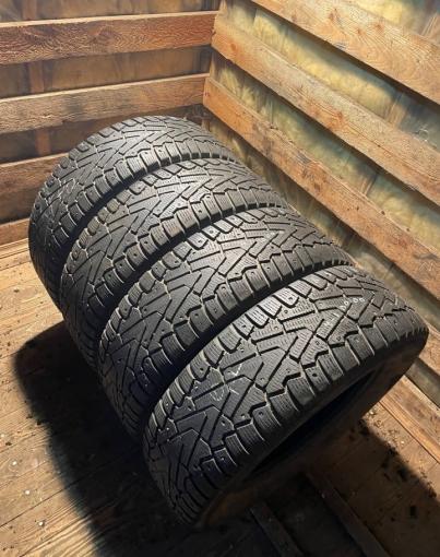 Pirelli Ice Zero 215/65 R16