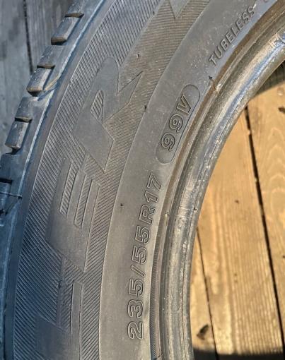 Bridgestone Dueler H/P Sport 235/55 R17