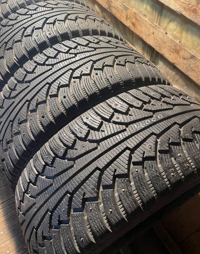 Nokian Tyres Hakkapeliitta 5 SUV 275/40 R20