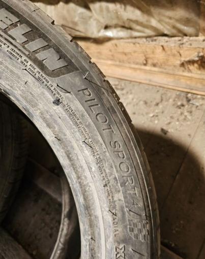 Michelin Pilot Sport 4 215/50 R17