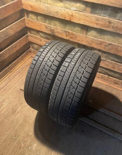 Bridgestone Blizzak VRX 215/55 R17