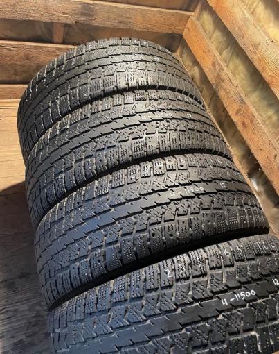 Viatti Vettore Inverno V-524 235/65 R16C