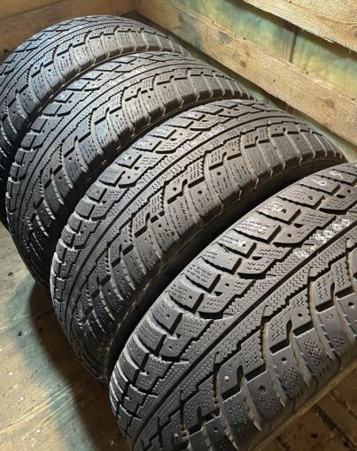 Kumho I&#39;Zen RV KC15 225/65 R17