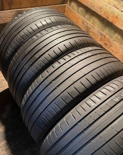 Pirelli P Zero 235/55 R18