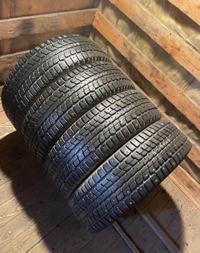 Dunlop SP Winter Ice 01 205/60 R16