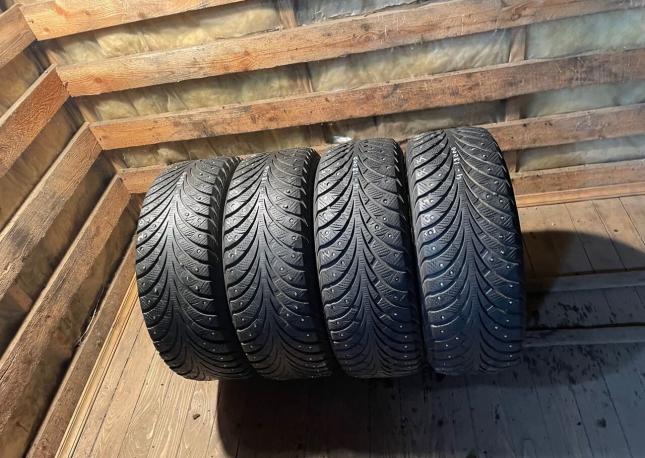 Goodyear UltraGrip Extreme 205/55 R16