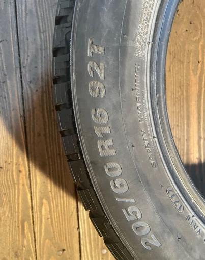 Kumho WinterCraft Ice WI31 205/60 R16