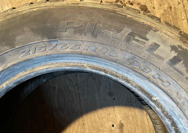 Pirelli Scorpion STR 215/65 R16 H