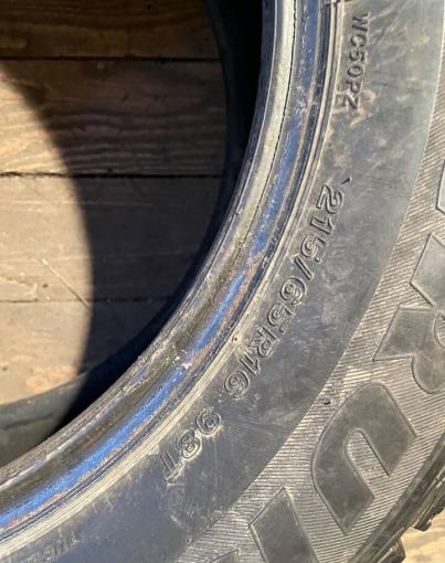 Bridgestone Ice Cruiser 5000 215/65 R16