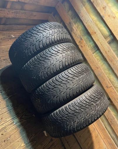 Nokian Tyres Hakkapeliitta 8 215/60 R16