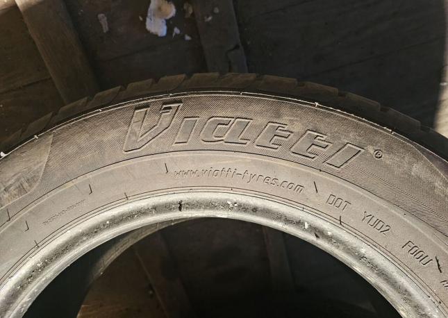 Viatti Strada Asimmetrico V-130 195/65 R15 91H