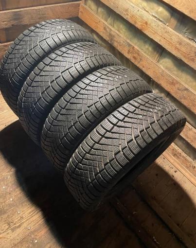 Pirelli Ice Zero FR 215/60 R17