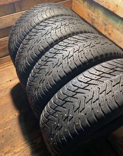 Nokian Tyres Hakkapeliitta 8 SUV 235/65 R17