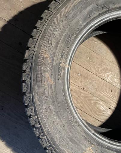 Toyo Observe Ice-Freezer SUV 215/70 R16