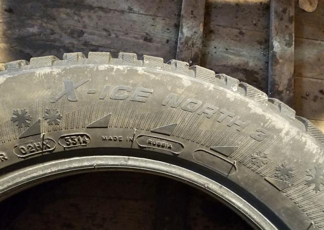 Michelin X-Ice North 3 205/60 R16