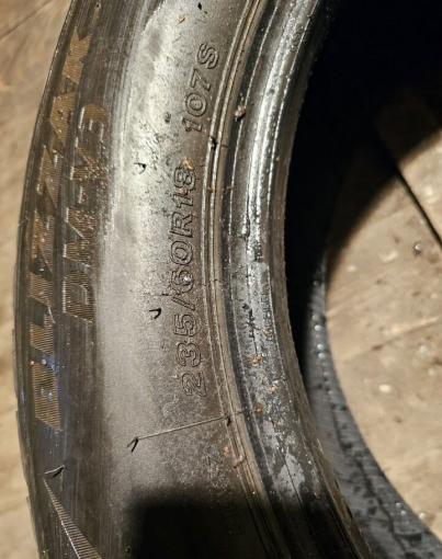 Bridgestone Blizzak DM-V3 235/60 R18