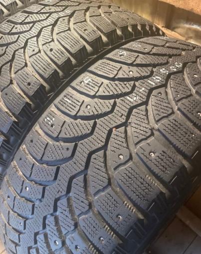 Bridgestone Blizzak Spike-01 215/55 R16