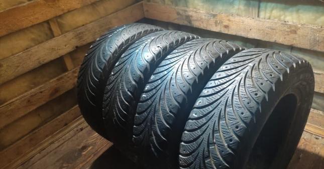 Goodyear UltraGrip Extreme 195/65 R15