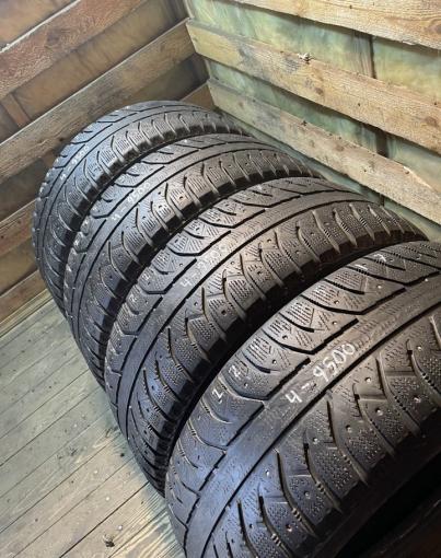 Bridgestone Ice Cruiser 7000 225/55 R17